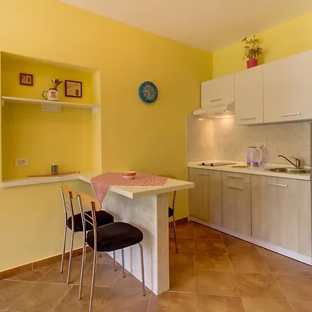 Apartment Abba