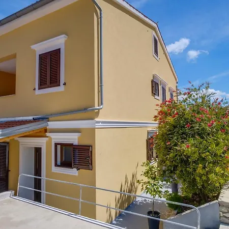 Abba Lägenhet Mali Lošinj